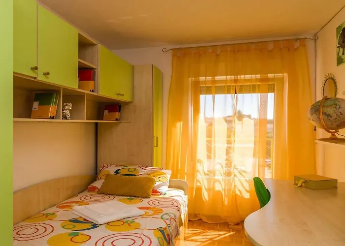 Apartment Many