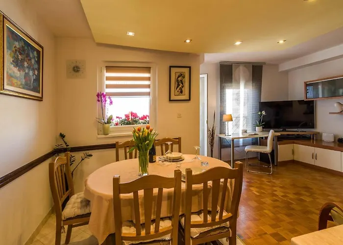 Apartment Many
