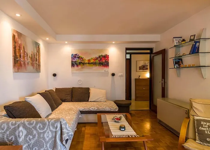 Apartment Many